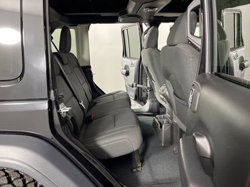 Used 2023 Jeep Wrangler Willys image 41