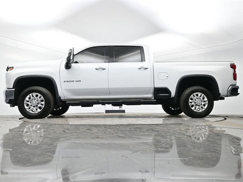 Used 2020 Chevrolet Silverado 2500 LTZ w/ LTZ Plus Package image 27