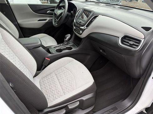 Used 2022 Chevrolet Equinox LT image 13