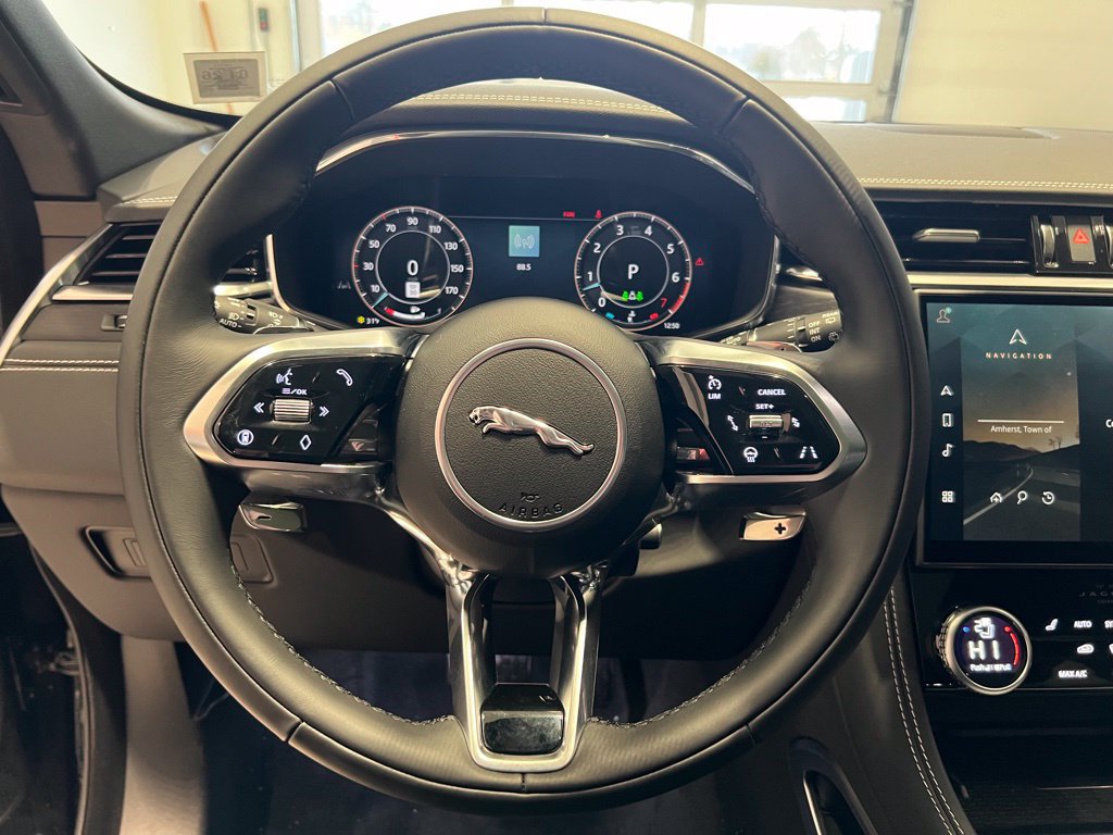 New 2025 Jaguar F-PACE R-Dynamic S AWD/4WD image 23
