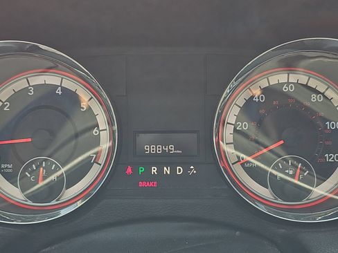 Used 2013 Dodge Grand Caravan American Value Package FWD image 18