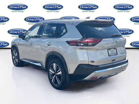 Used 2021 Nissan Rogue Platinum image 6