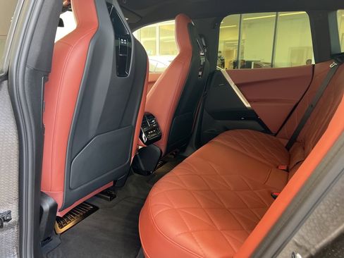 Certified 2023 BMW iX xDrive50 w/ Premium Package image 10