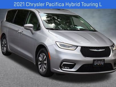 Used 2021 Chrysler Pacifica Touring-L