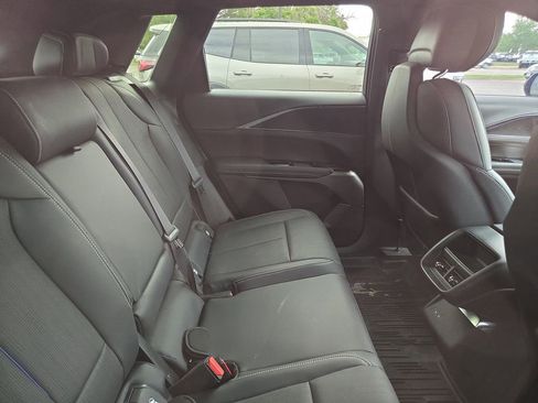 Certified 2024 Cadillac Lyriq Sport w/ LPO, Floor Liner Package AWD/4WD image 9