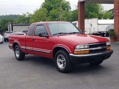 Used 1998 Chevrolet S10 Pickup LS w/ Preferred Equipment Group
