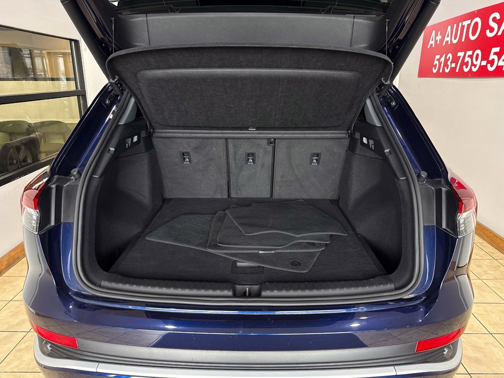 Used 2023 Audi Q4 e-tron Prestige AWD/4WD image 27