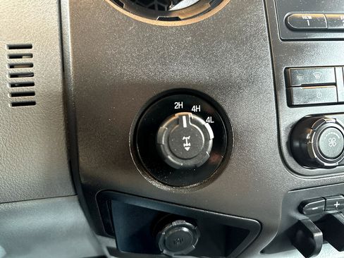 Used 2012 Ford F250 XL w/ PWR Equipment Group image 42