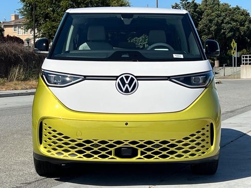 New 2025 Volkswagen ID. Buzz 1st Edition image 9