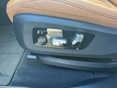 Used 2026 BMW X7 xDrive40i w/ Executive Package AWD/4WD image 5