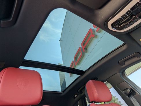 New 2026 Porsche Macan AWD/4WD image 27