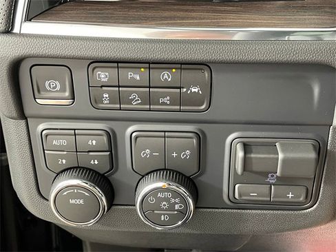 New 2025 Chevrolet Tahoe Premier image 12