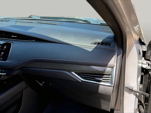 Used 2020 Cadillac XT4 Sport FWD image 19