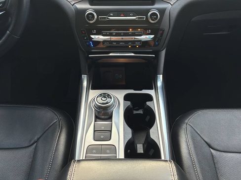 Used 2020 Ford Explorer Limited RWD image 22