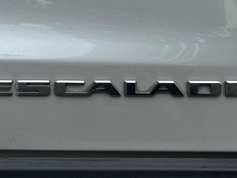 Used 2016 Cadillac Escalade 2WD image 37