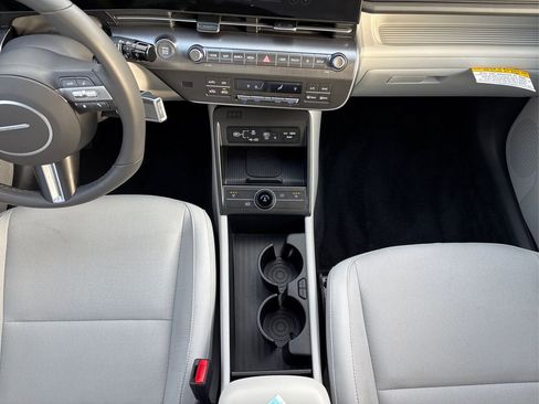 Certified 2025 Hyundai Kona SEL image 19