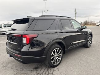 Used 2025 Ford Explorer ST-Line video 3