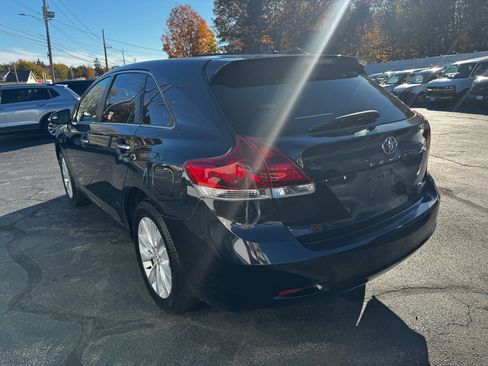 Used 2015 Toyota Venza LE image 4