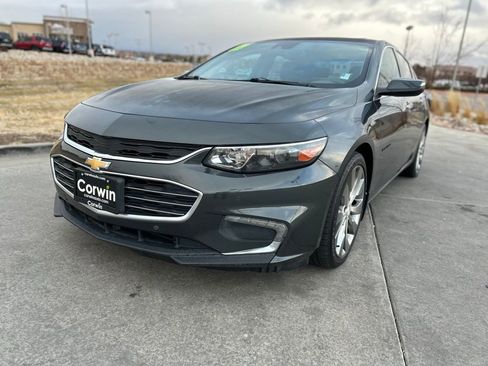 Used 2017 Chevrolet Malibu Premier w/ Premier Sun and Wheel Package image 3