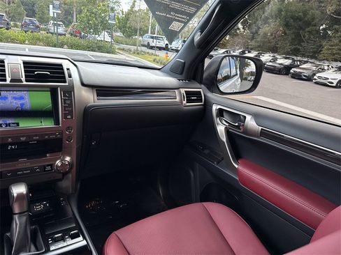 Used 2021 Lexus GX 460 Premium image 16