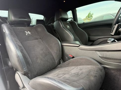 Used 2018 Dodge Challenger R/T Scat Pack w/ Leather Interior Group image 15