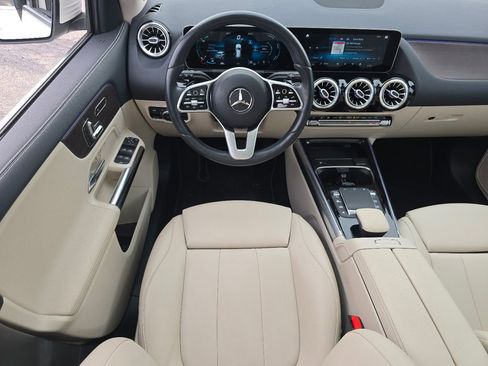 Used 2021 Mercedes-Benz GLA 250 4MATIC image 27