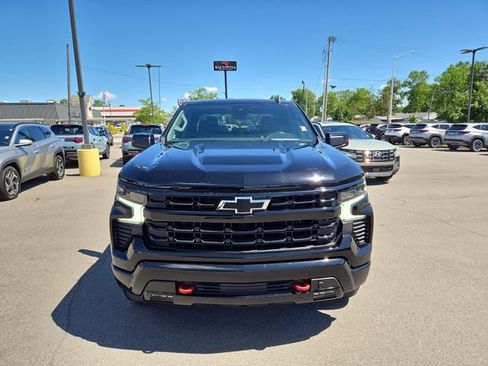 Used 2023 Chevrolet Silverado 1500 RST w/ Redline Edition AWD/4WD image 3