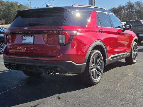 New 2026 Ford Explorer ST image 4