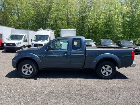 Used 2013 Nissan Frontier SV AWD/4WD image 9