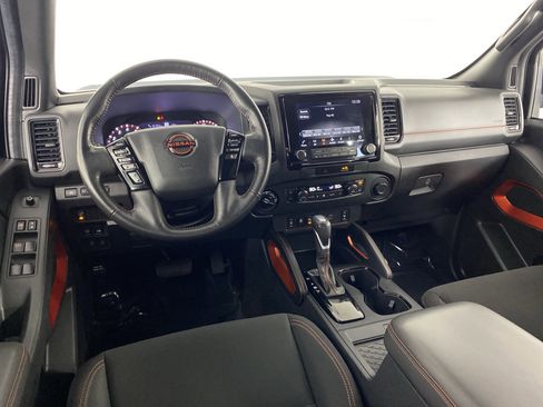 Used 2022 Nissan Frontier PRO-4X image 19