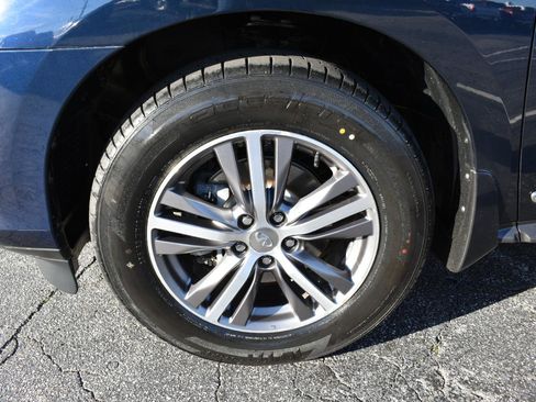 Used 2019 INFINITI QX60 Luxe w/ Essential Package image 35