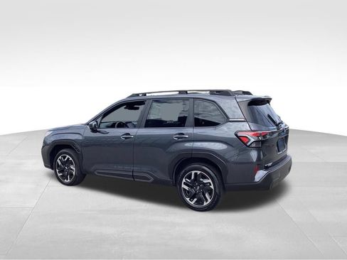Used 2025 Subaru Forester Limited AWD/4WD image 4