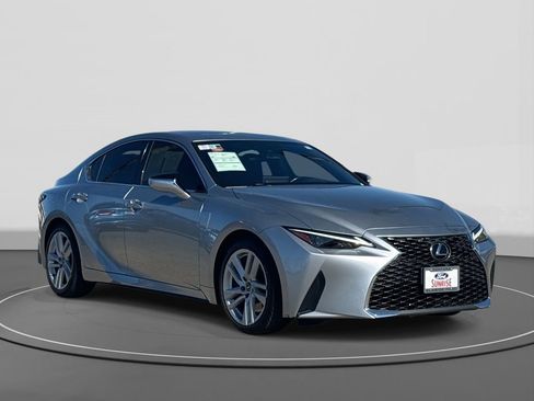 Used 2023 Lexus IS 300 w/ Comfort Package image 4