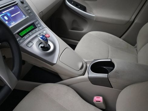 Used 2012 Toyota Prius Two image 16