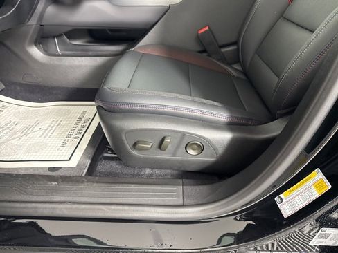 New 2026 Chevrolet Equinox EV RS image 18