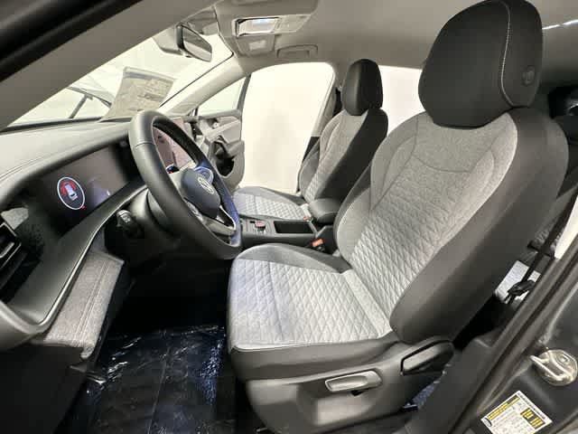 Used 2026 Volkswagen Tiguan S FWD image 16