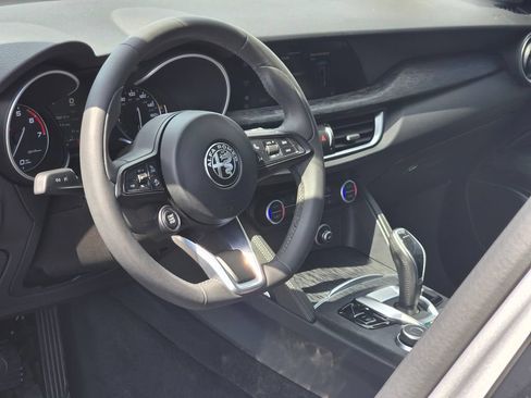 Used 2021 Alfa Romeo Stelvio Sprint w/ Sun & Sound Package AWD/4WD image 35