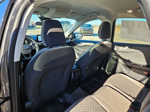 Used 2021 Ford Escape SE w/ Cold Weather Package image 24