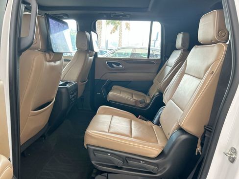 Used 2021 Chevrolet Suburban Premier RWD image 38