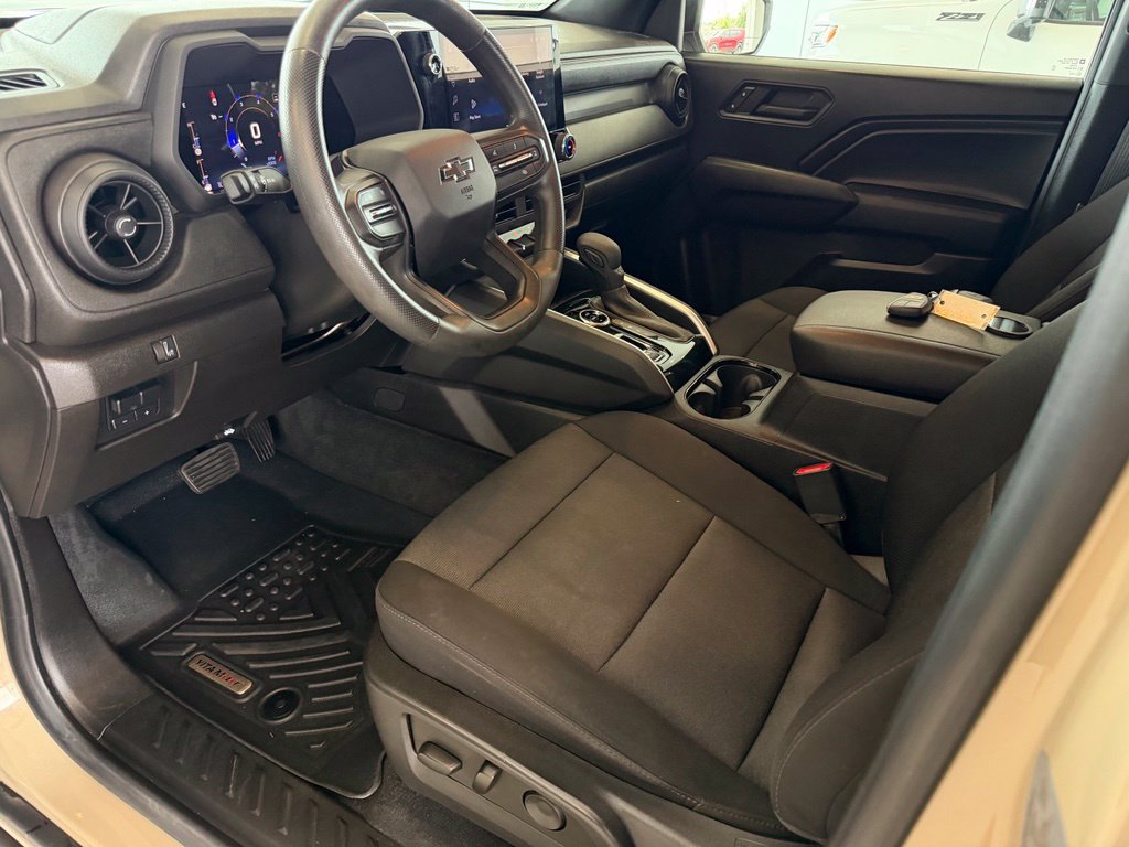 Used 2023 Chevrolet Colorado Trail Boss w/ Advanced Trailering Package AWD/4WD image 10