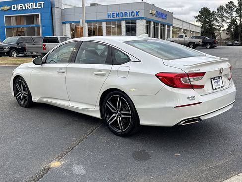 Used 2019 Honda Accord Sport image 8