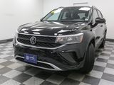 Certified 2022 Volkswagen Taos SE image 5
