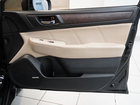 Used 2018 Subaru Outback 3.6R Limited image 31