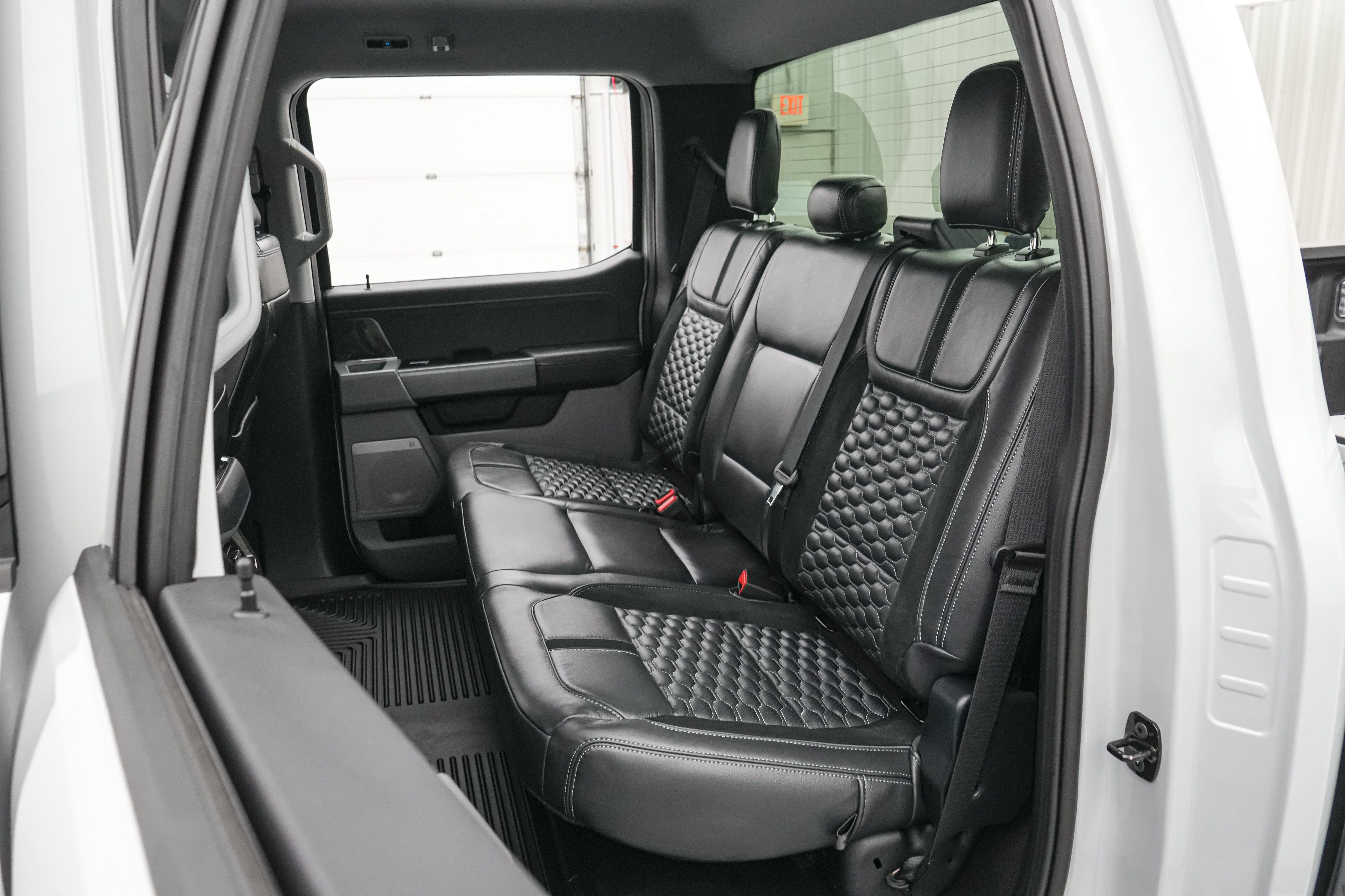 New 2026 Ford F250 XLT w/ XLT Premium Package AWD/4WD image 33