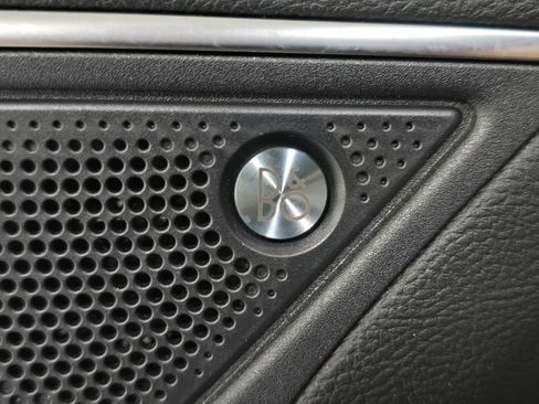 Used 2022 Ford Edge Titanium w/ Equipment Group 301A image 8