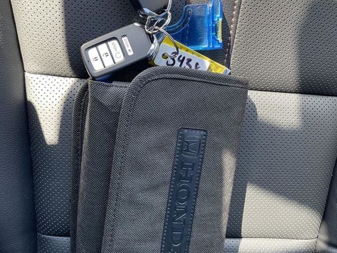 Used 2025 Honda Ridgeline TrailSport image 29