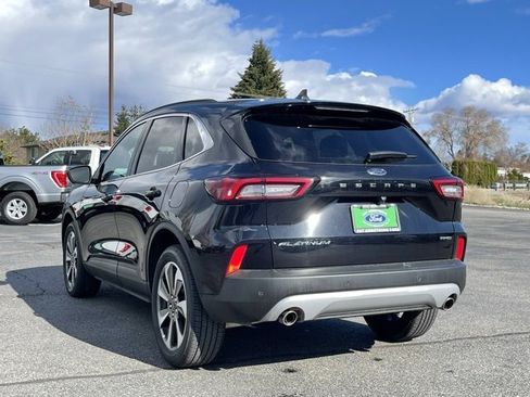 Used 2024 Ford Escape Platinum image 3