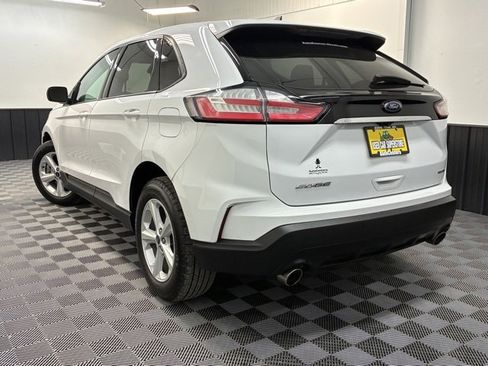 Used 2020 Ford Edge SE image 6
