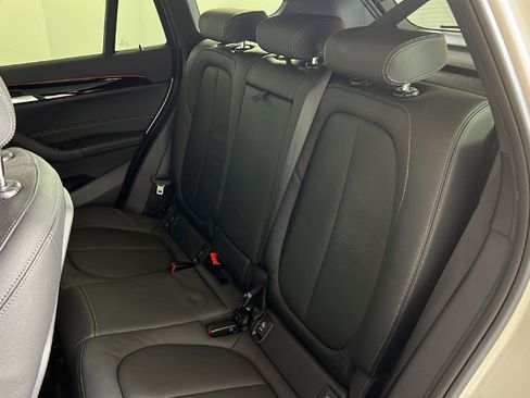 Used 2018 BMW X1 xDrive28i AWD/4WD image 4