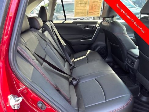 Used 2025 Toyota RAV4 XLE w/ Convenience Package FWD image 22